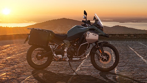 Modelul F 900 GS Adventure de la BMW Motorrad
