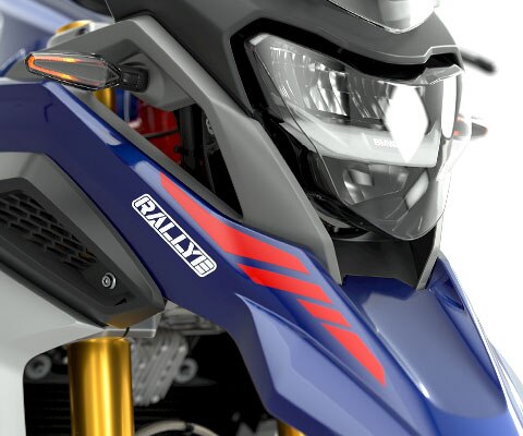 În imagine vedem farurile cu leduri cu lumini de zi de la modelul F 310 GS.