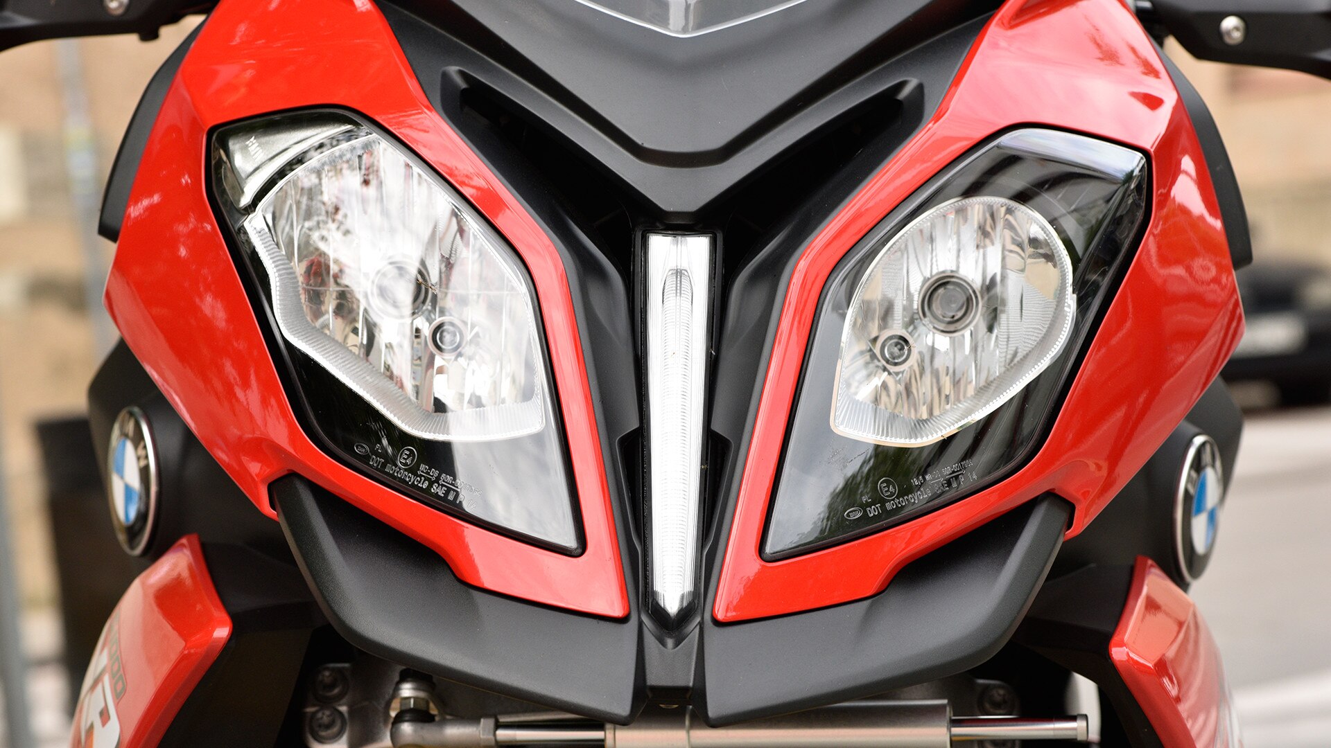 S 1000 XR Față plină de caracter