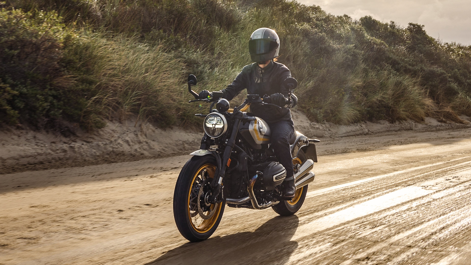 R 12, cruiserul de la BMW Motorrad