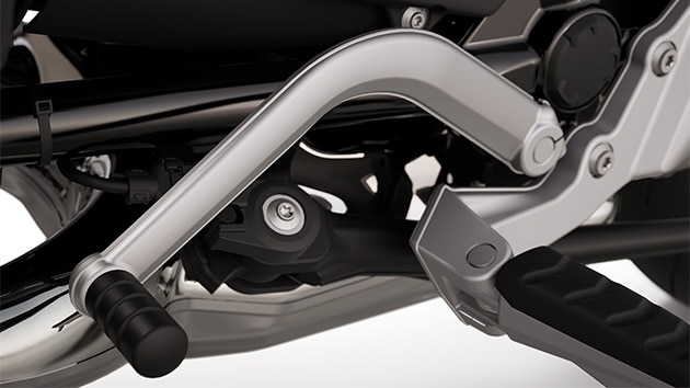 R 12 de la BMW Motorrad cu pachet confort, inclusiv asistent de comutare Pro