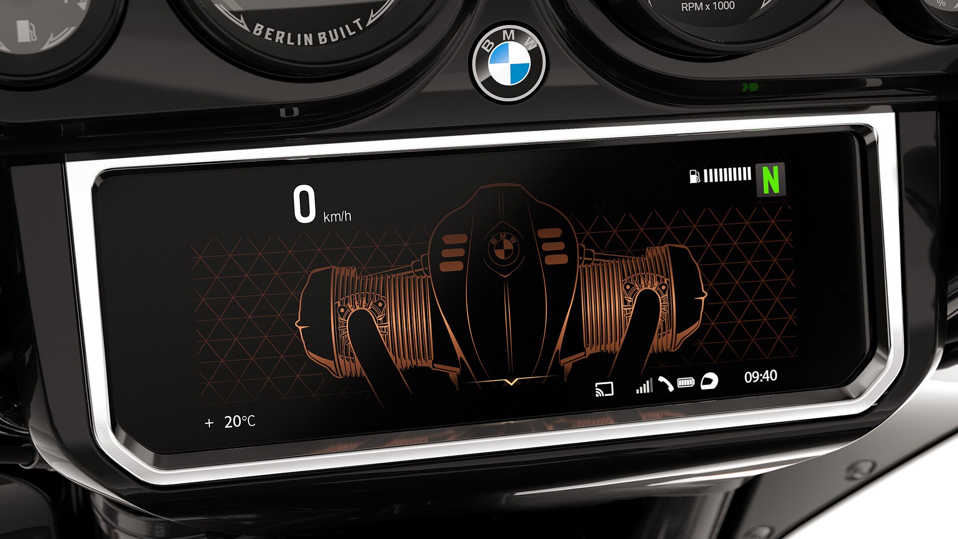 Display-ul TFT al modelului R 18 B.