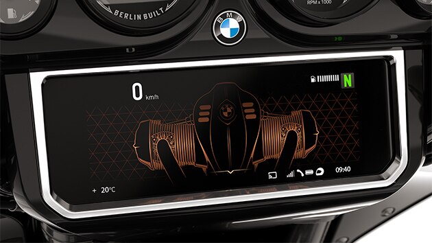 Display-ul TFT al modelului R 18 B.