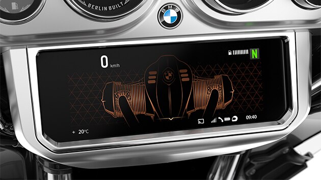 Display-ul TFT al modelului R 18 Transcontinental.