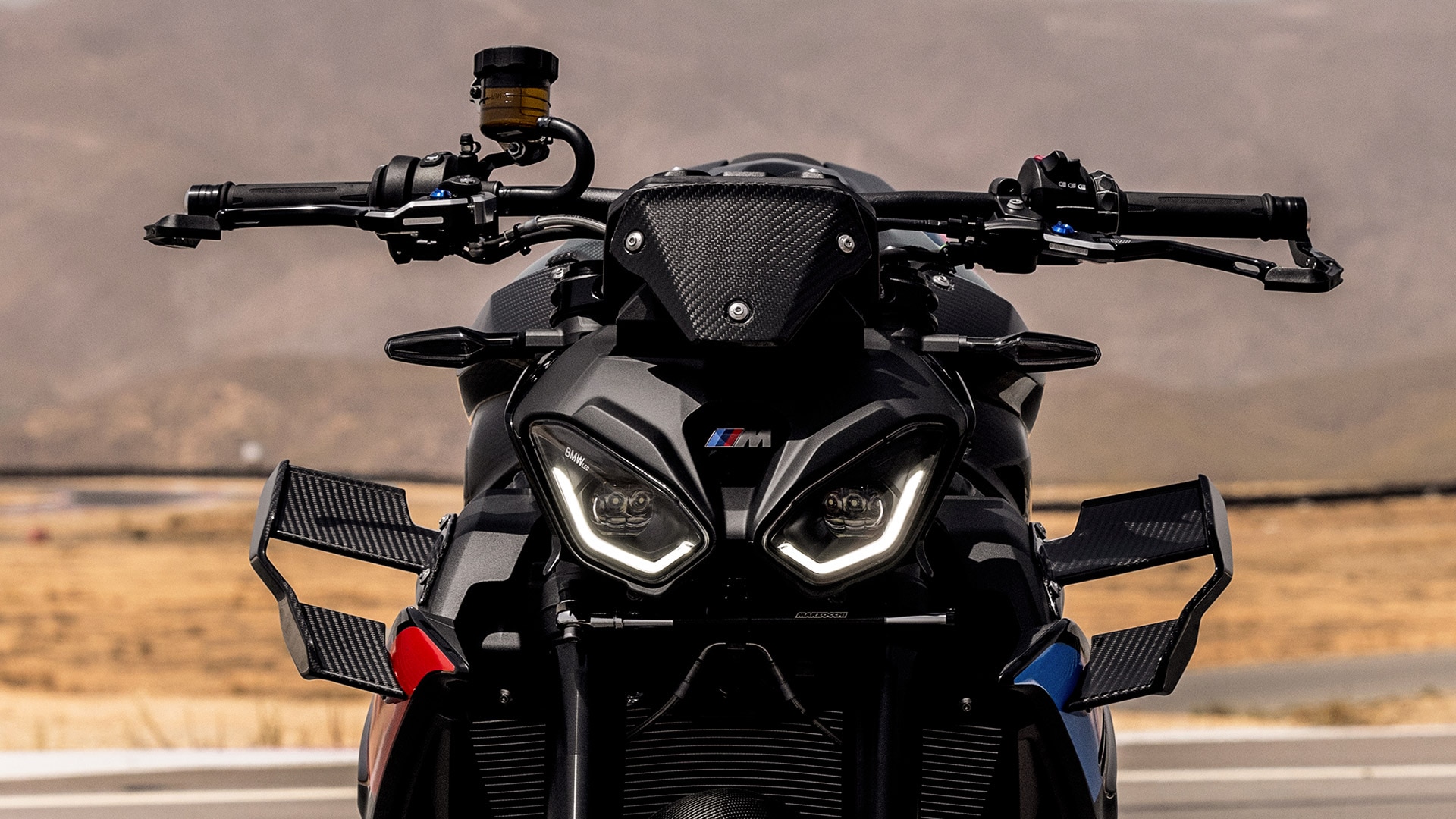 Aripioarele modelului M 1000 XR de la BMW Motorrad