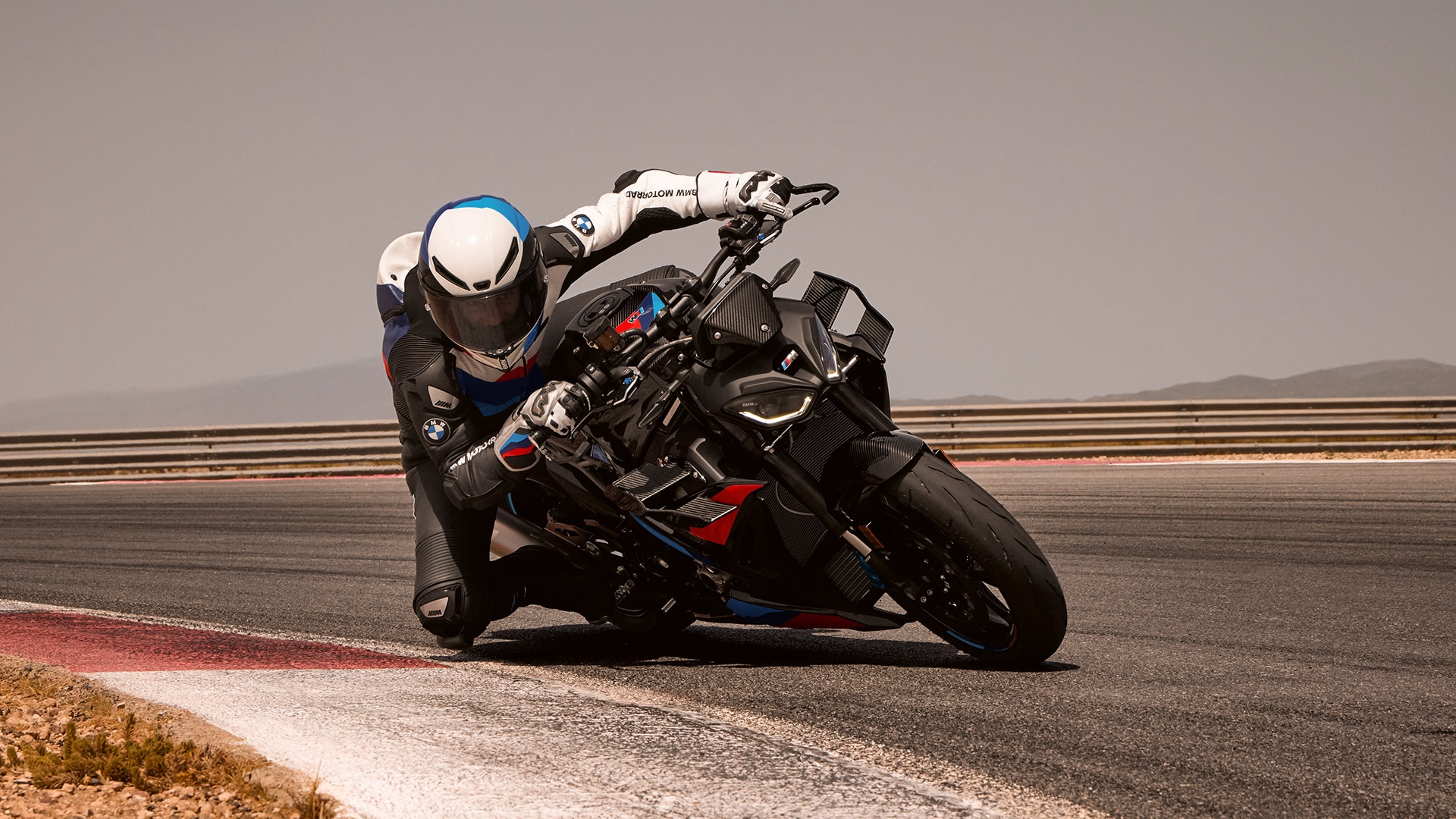 Modurile de conducere ale M 1000 R de la BMW Motorrad
