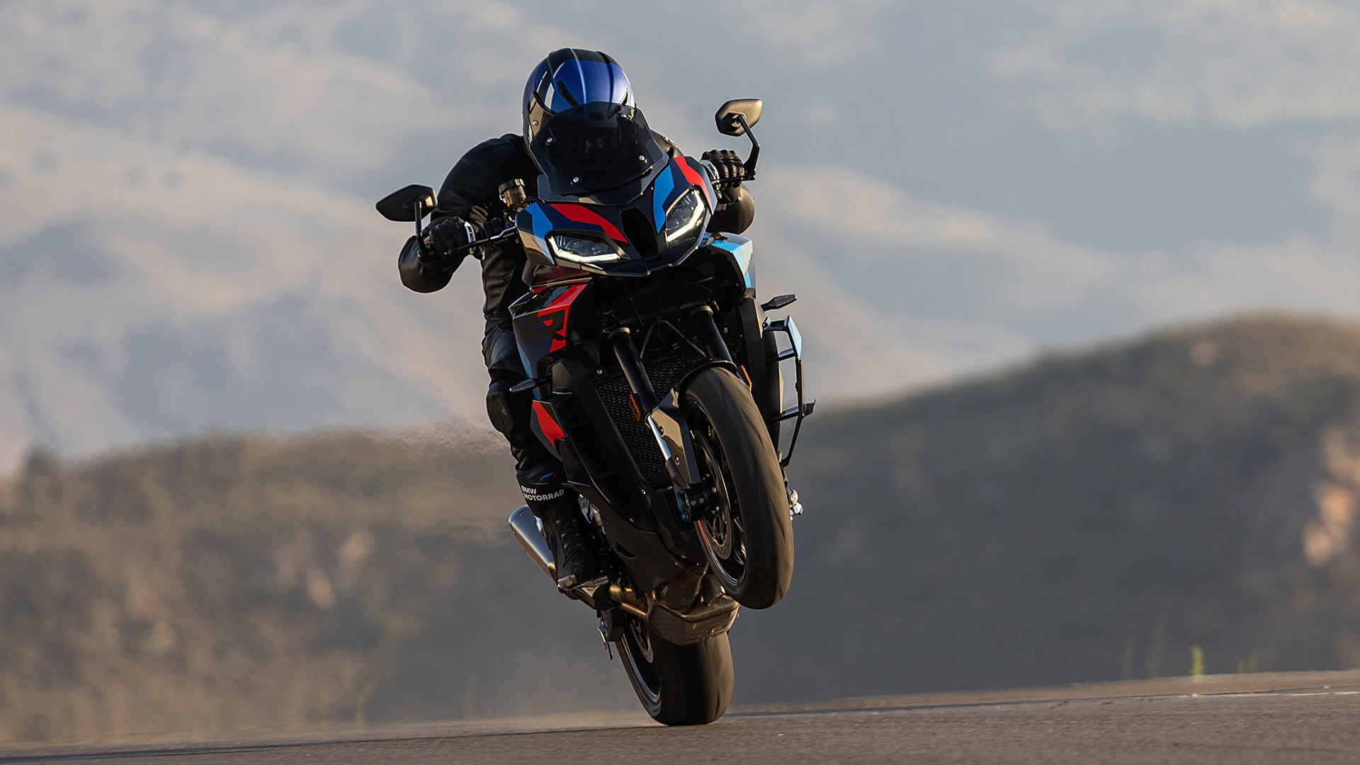 Modelul M 1000 XR de la BMW Motorrad