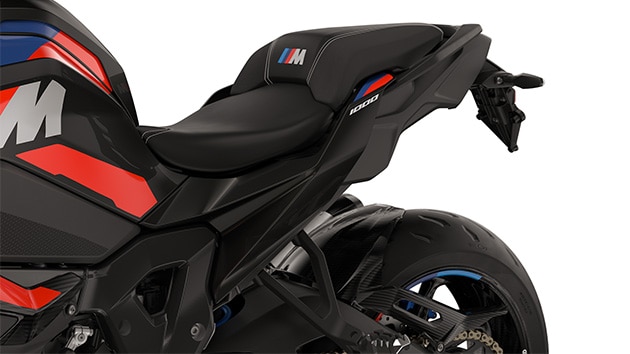 Partea posterioară a vehiculului și piesele frezate ale modelului M 1000 XR de la BMW Motorrad