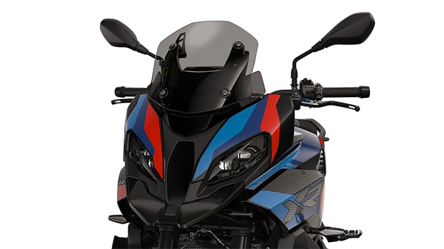 Partea frontală sportivă a modelului M 1000 XR de la BMW Motorrad