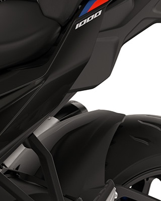 Piesele din carbon ale pachetului M Competition al modelului M 1000 XR de la BMW Motorrad