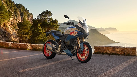 Modelul F 900 XR de la BMW Motorrad