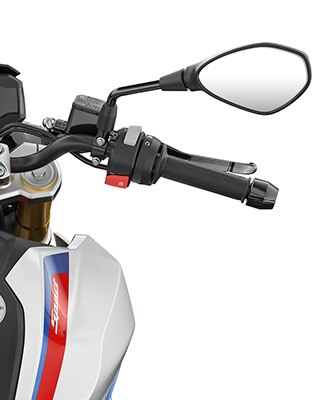 În imagine vedem ghidonul și elementele de comandă ale modelului G 310 R.