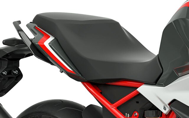 În imagine vedem șaua ergonomică a modelului G 310 R.
