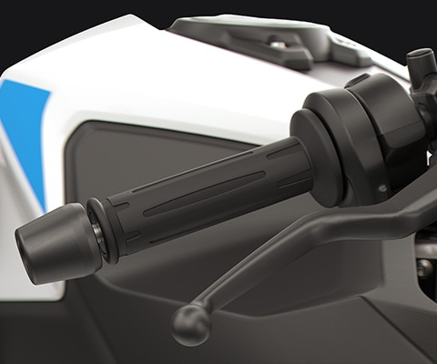 Manete reglabile și mânere încălzite ale modelului F 450 RR de la BMW Motorrad