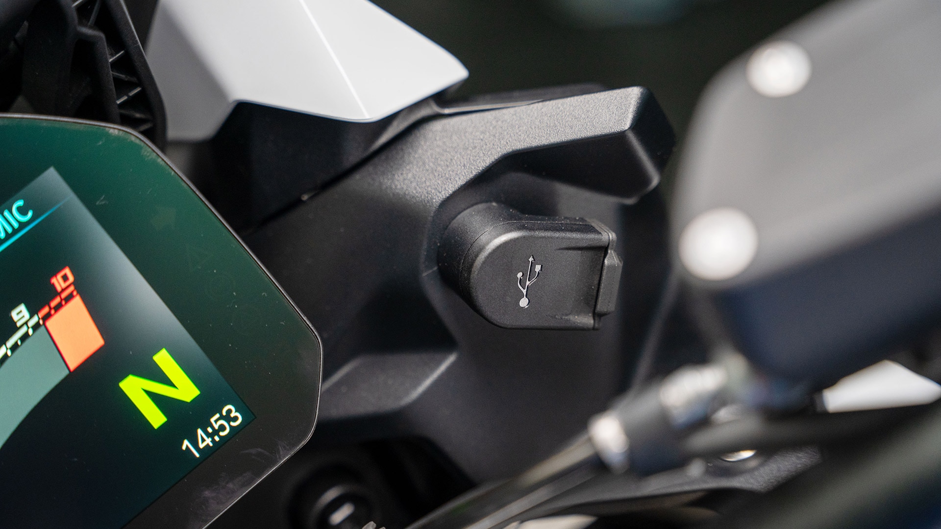 Soluții de bagaje pentru F 900 XR de la BMW Motorrad