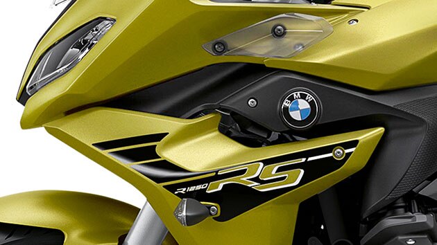 R 1250 RS în Style Sport, culoarea galben Austin metalizat mat.