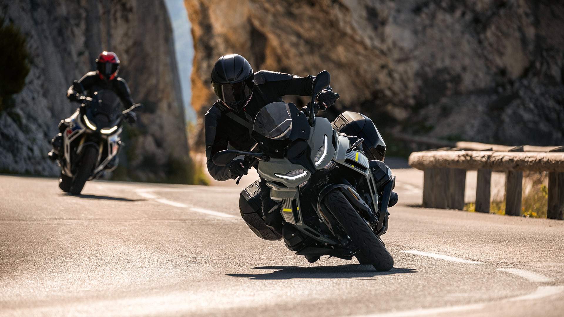 Repere de dotare ale modelului R 1300 RS de la BMW Motorrad