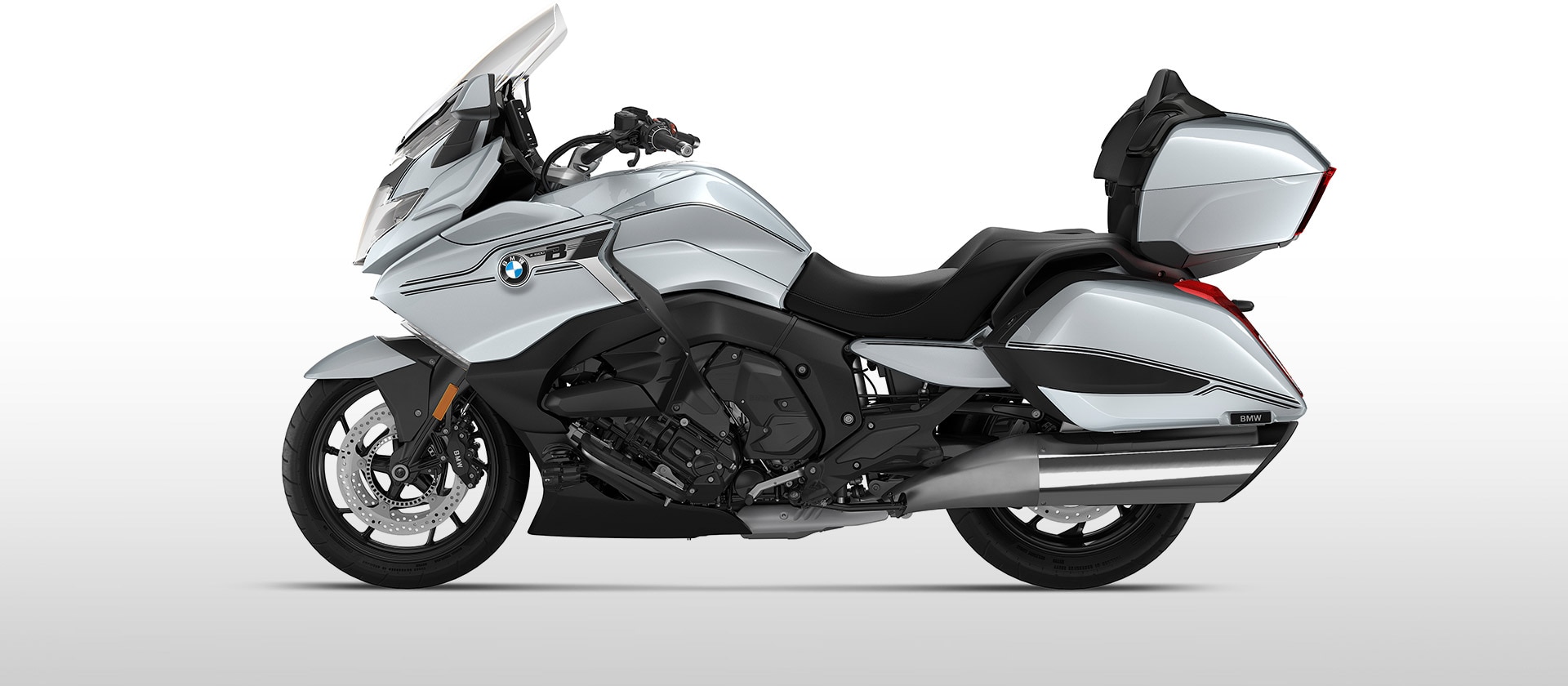 Modelul BMW K 1600 Grand America în Ionic Silver metalizat