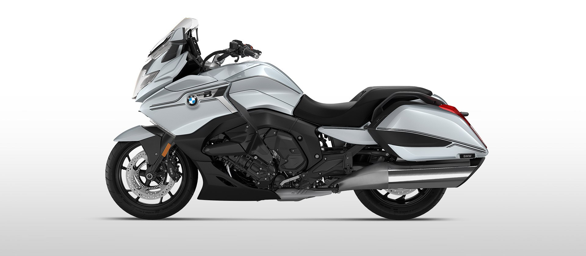 Modelul BMW K 1600 B în Ionic Silver metalizat