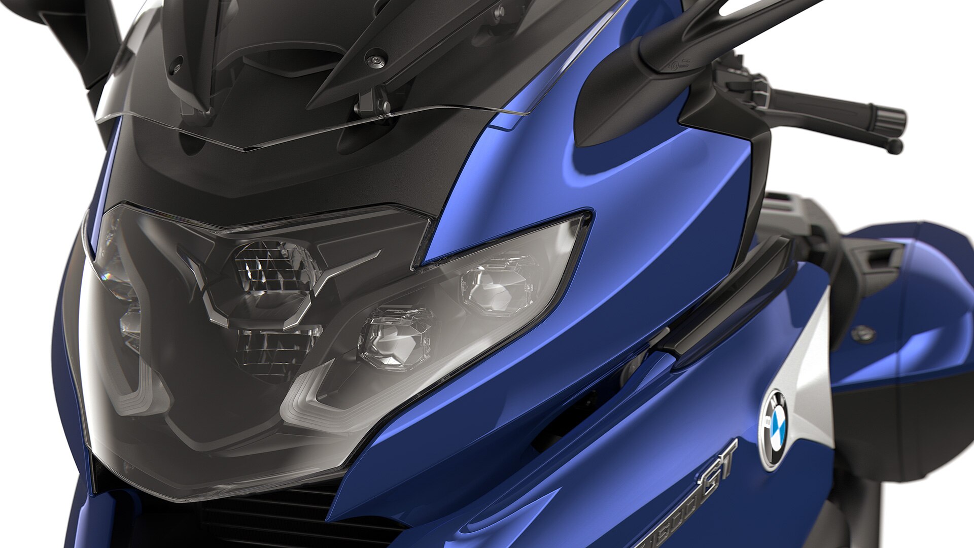 Focalizare pe farul cu leduri integral.