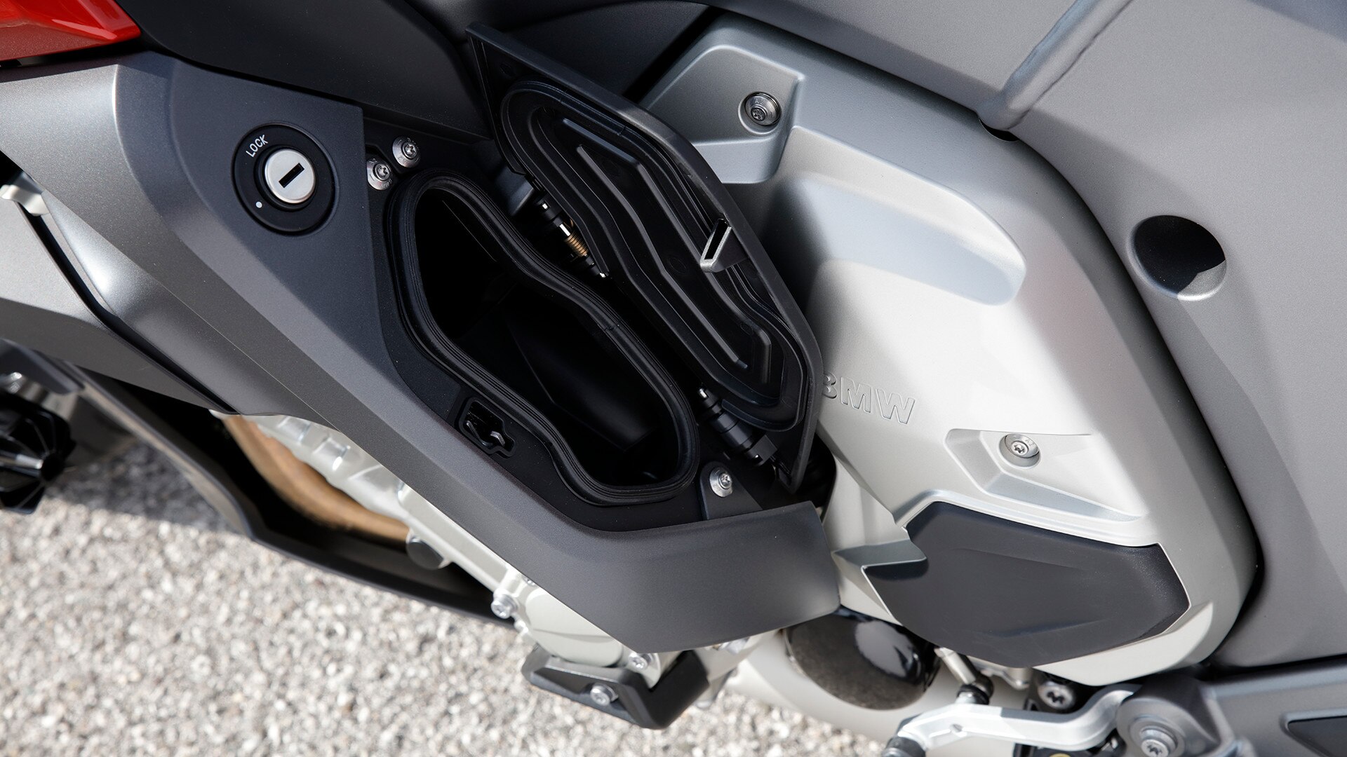 K 1600 GT compartimente de depozitare