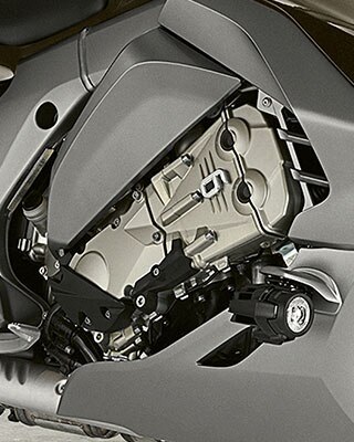 K 1600 GTL motor cu șase cilindri în linie